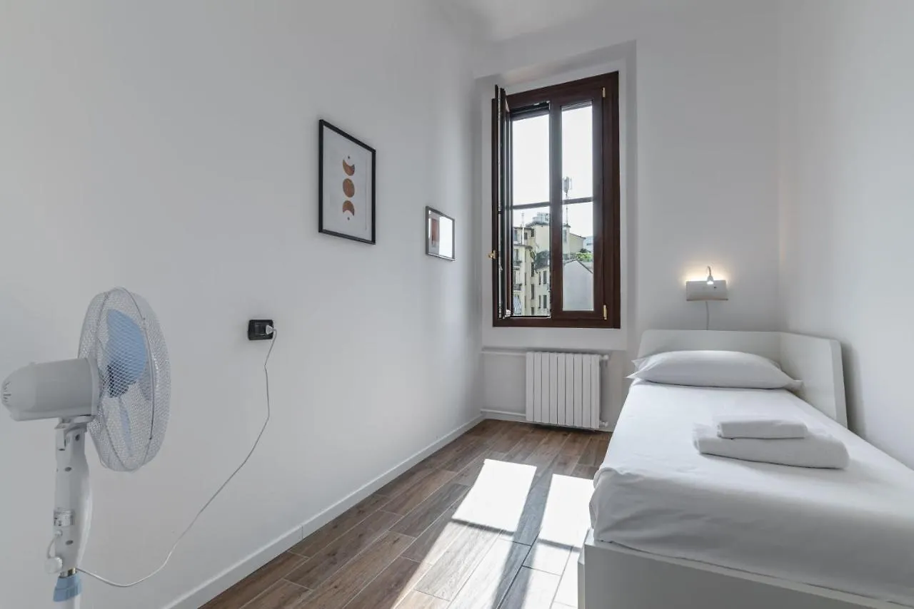 Easylife - Coccole E Relax Nel Cuore Di Isola Milán